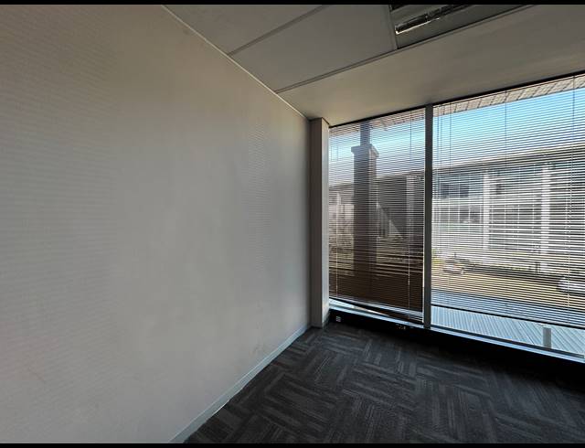 187.10M² OFFICE TO LET IN HIGHVELD
